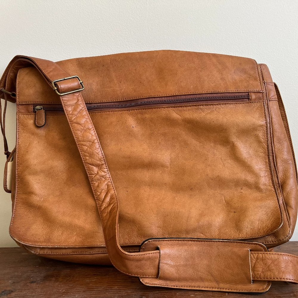 Boulder Ridge messenger bag